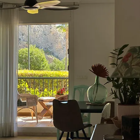 Divino Luc, Frente A La Cala Raco Del Corb