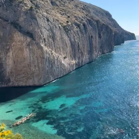 Divino Luc, Frente A La Cala Raco Del Corb *